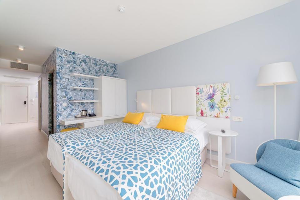 Amadria Park Family Hotel Jakov ชิเบนิก ภายนอก รูปภาพ