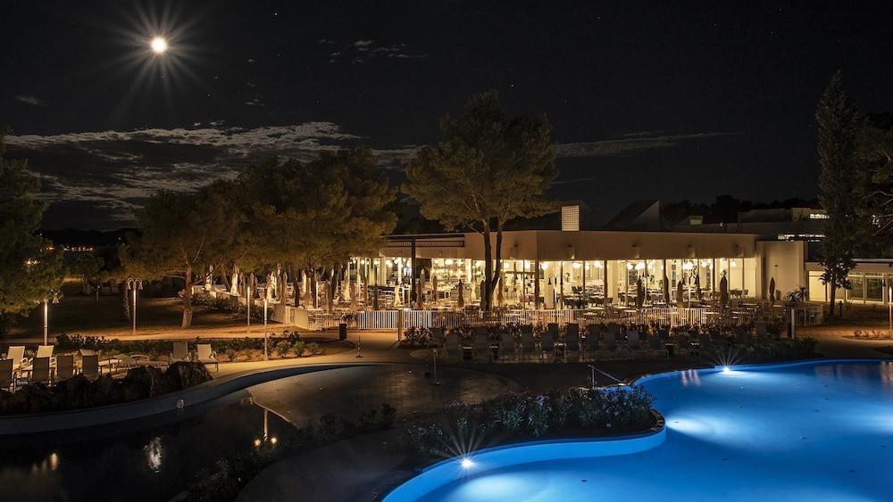 Amadria Park Family Hotel Jakov ชิเบนิก ภายนอก รูปภาพ