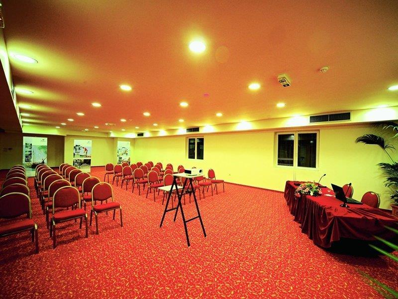 Amadria Park Family Hotel Jakov ชิเบนิก ภายนอก รูปภาพ