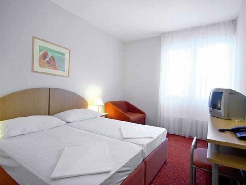 Amadria Park Family Hotel Jakov ชิเบนิก ภายนอก รูปภาพ